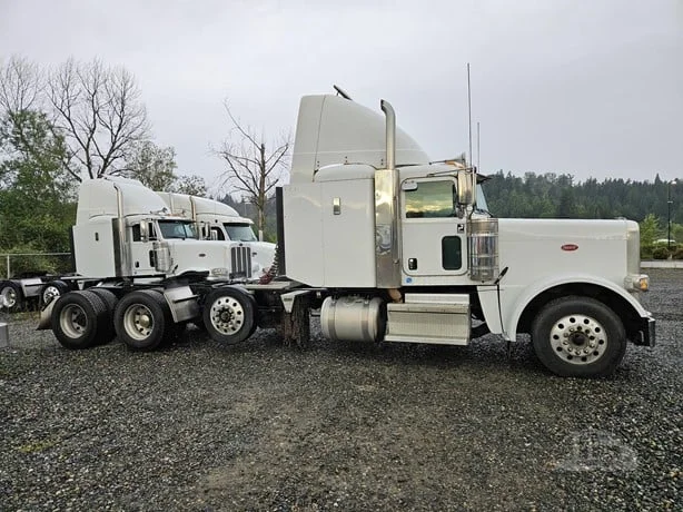 2020 Peterbilt 389 in MS — photo 6