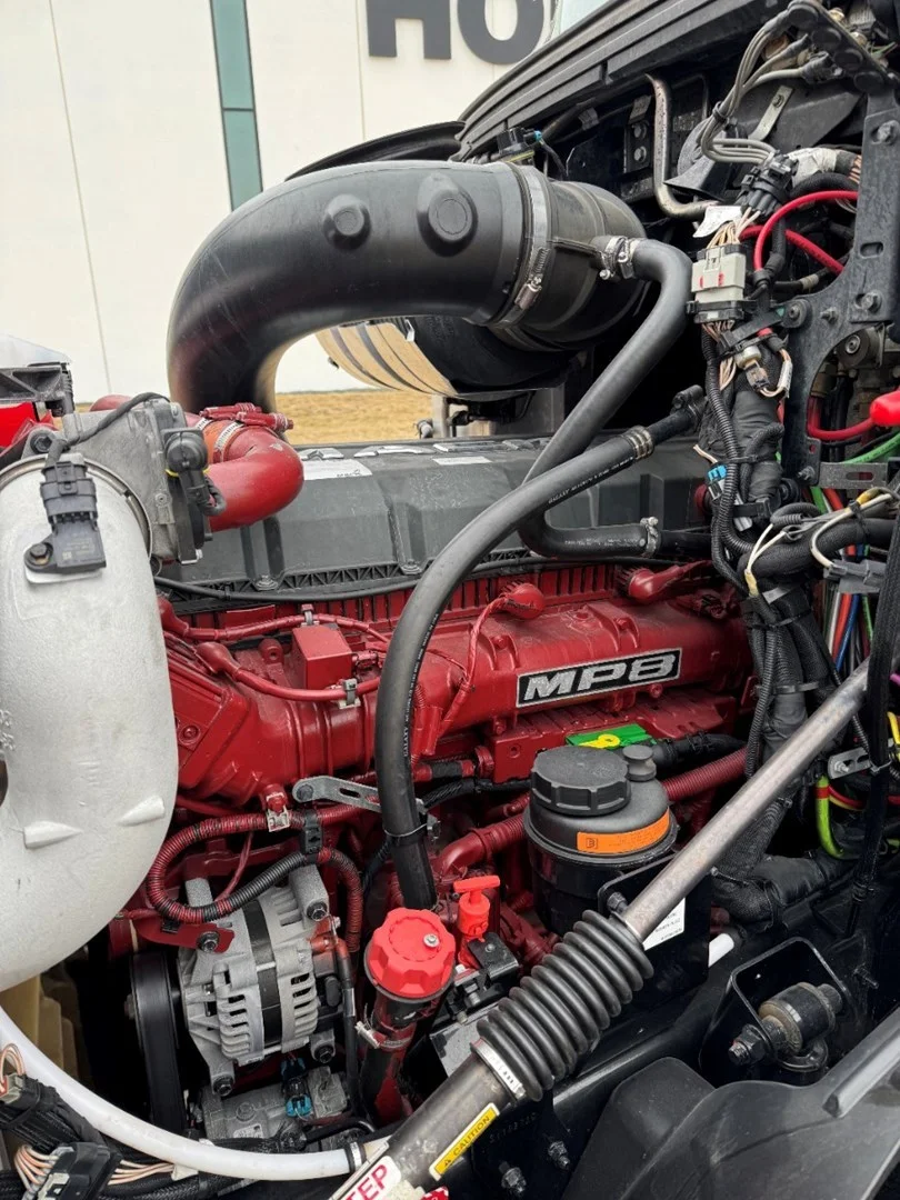 2020 MACK AN64T - USED TRUCKS SLEEPER - image 9