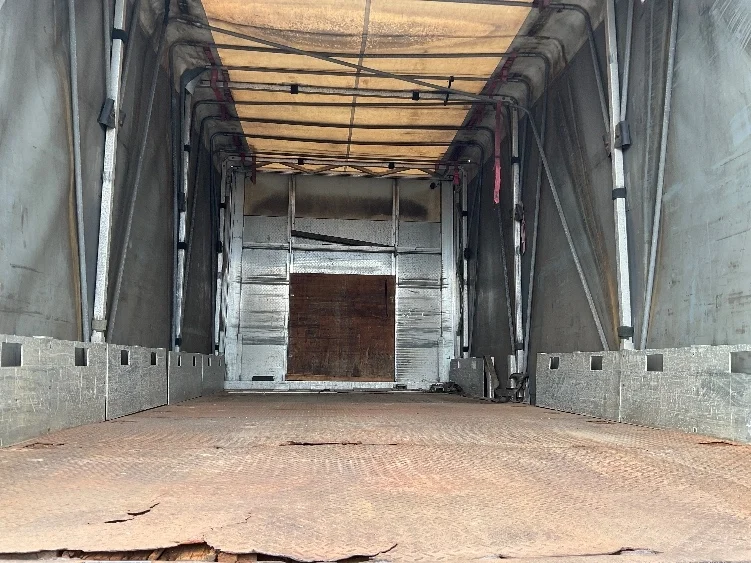 2010 International 4300 - image 8