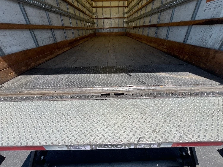 2019 Freightliner M2 106 - image 10