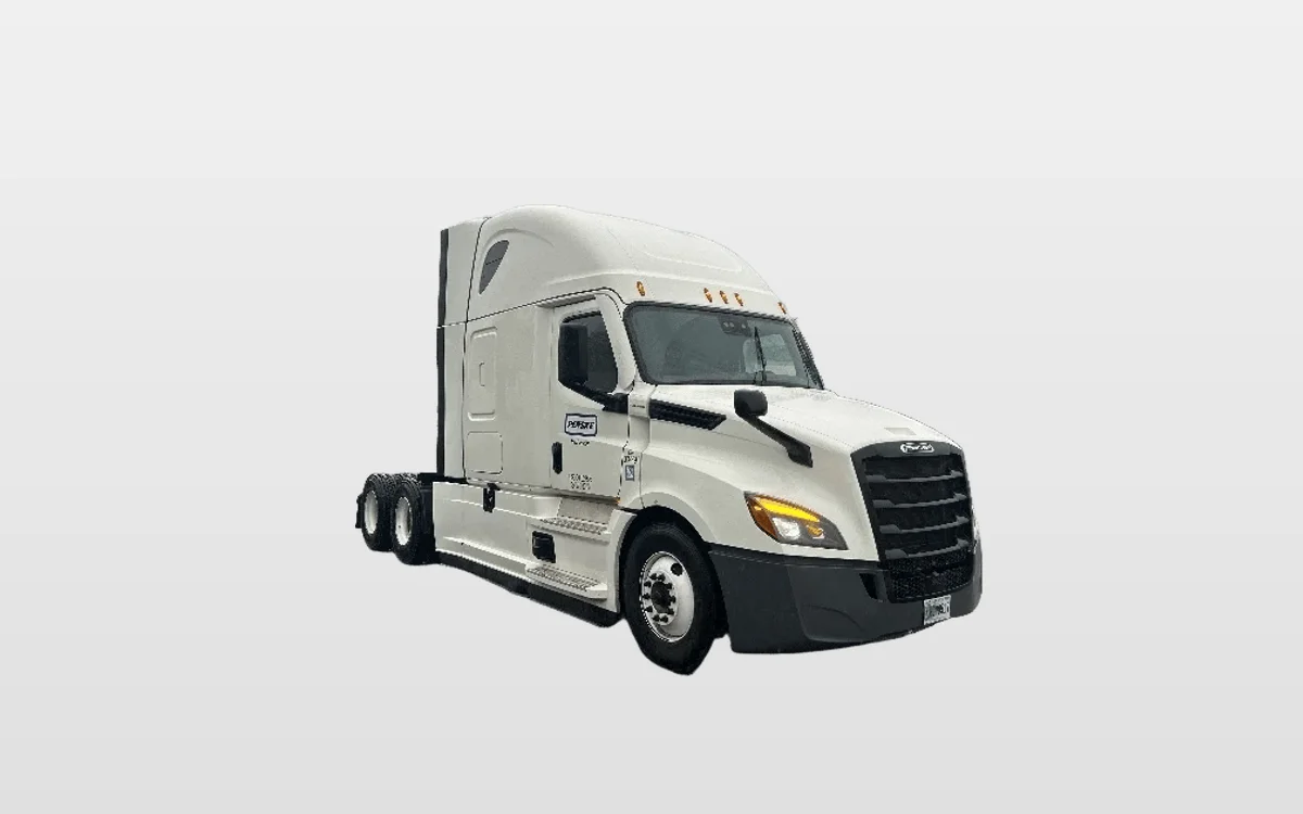 2021 Freightliner Cascadia - image 1