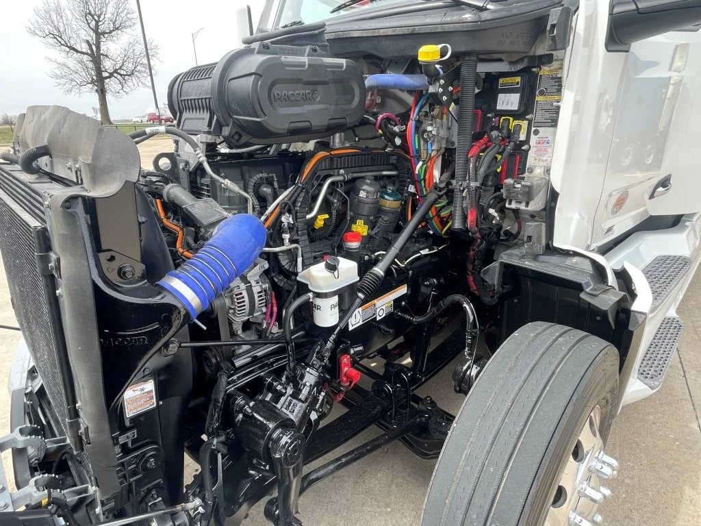 2025 Peterbilt 579 - image 9