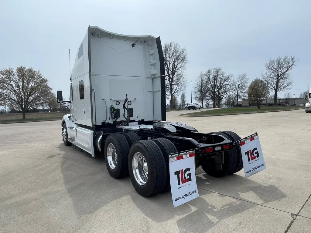 2025 Peterbilt 579 - image 3
