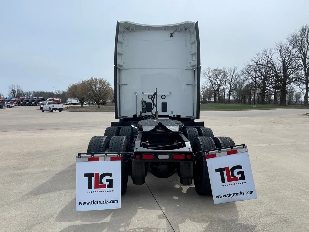 2025 Peterbilt 579 - image 4