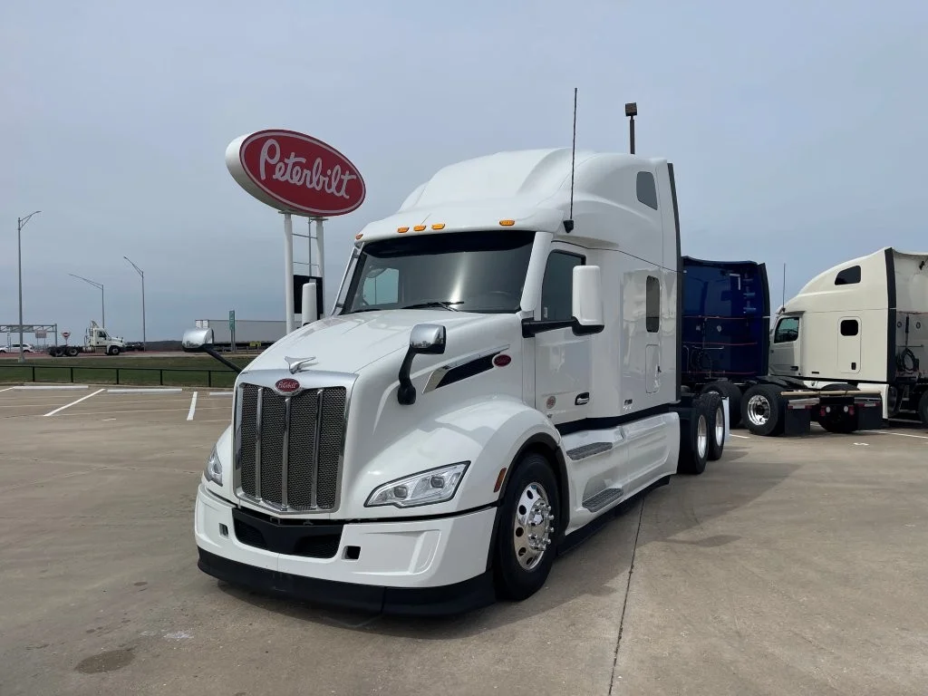 2025 Peterbilt 579 in Springfield, MO