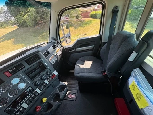2027 Kenworth T880 in Greensboro, NC — photo 7