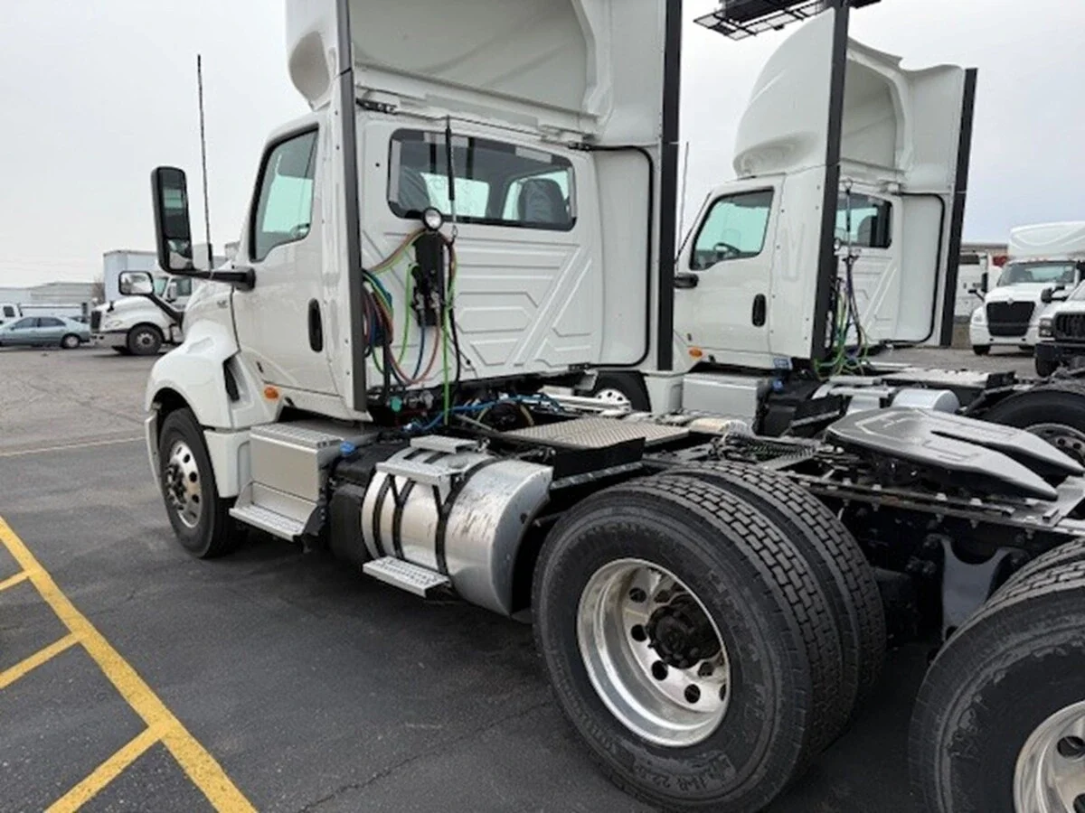 2025 International LT - image 7