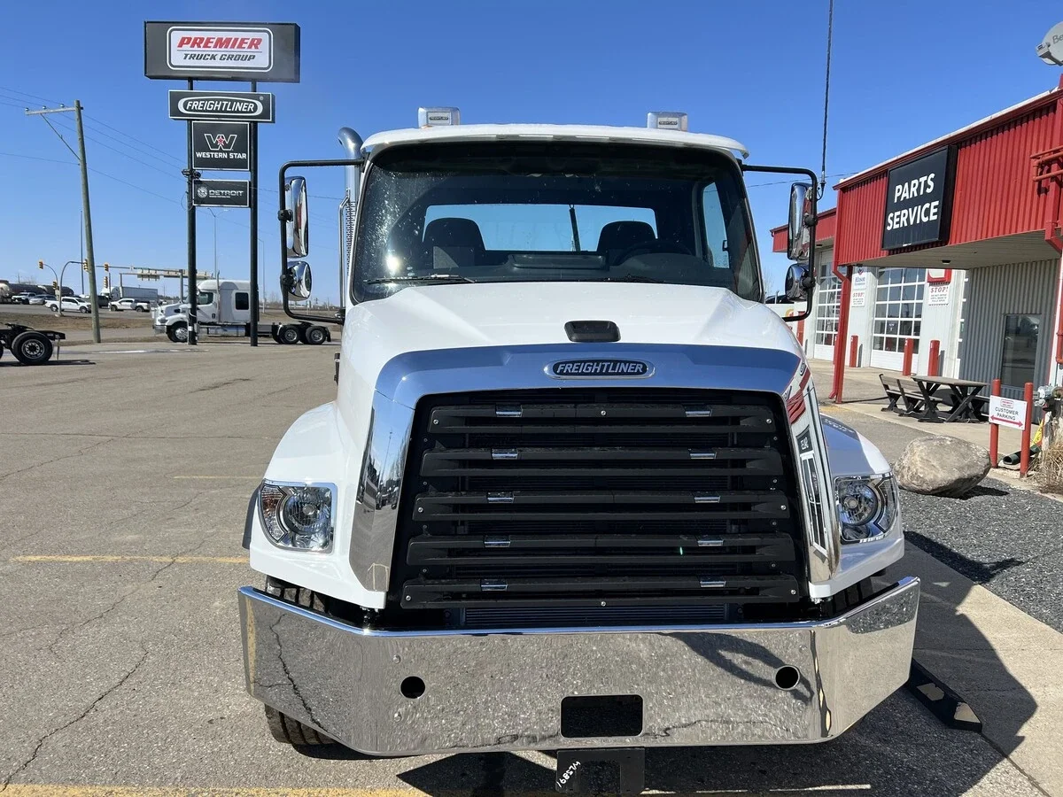 2026 Freightliner 114SD - image 2
