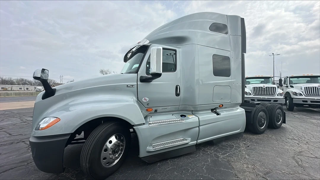 2023 International LT in Tulsa, OK