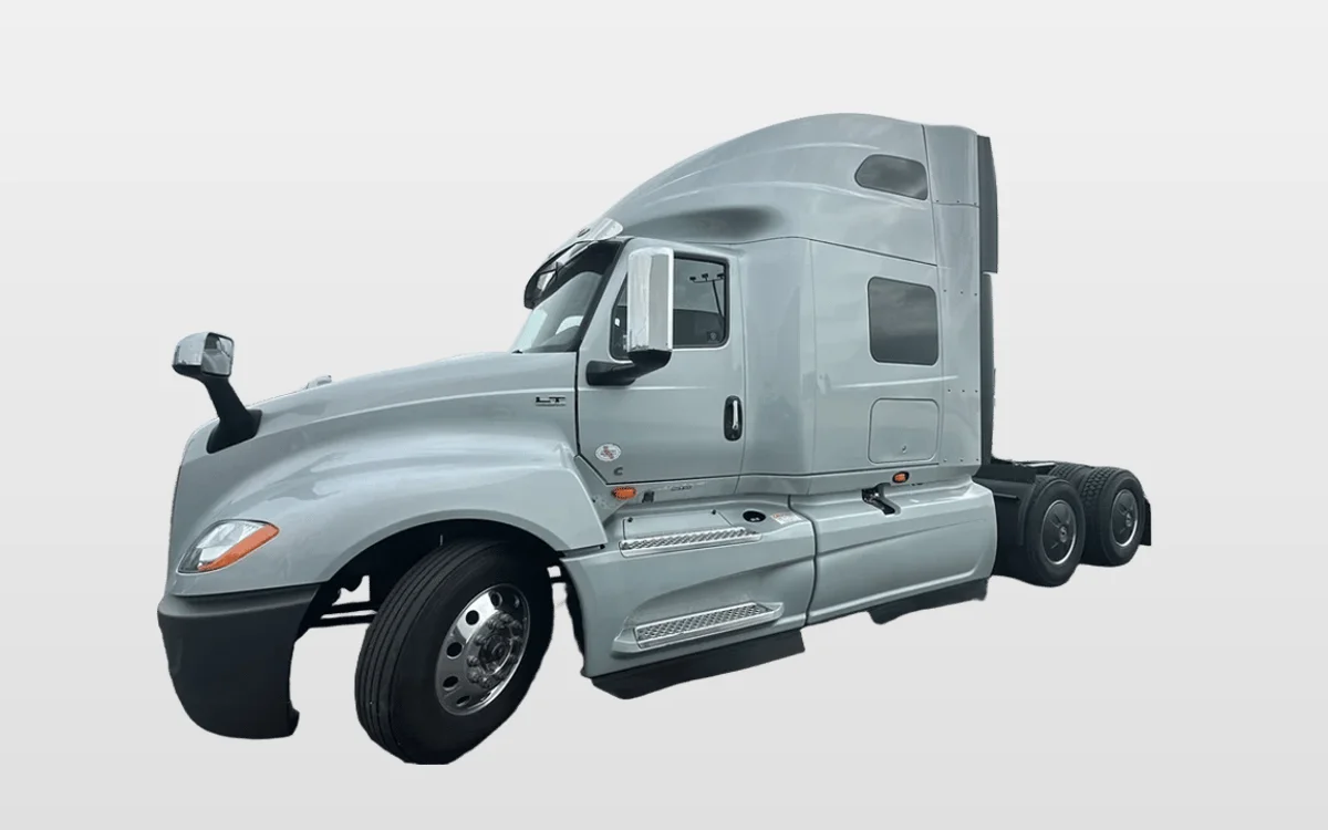 2023 International LT - image 1