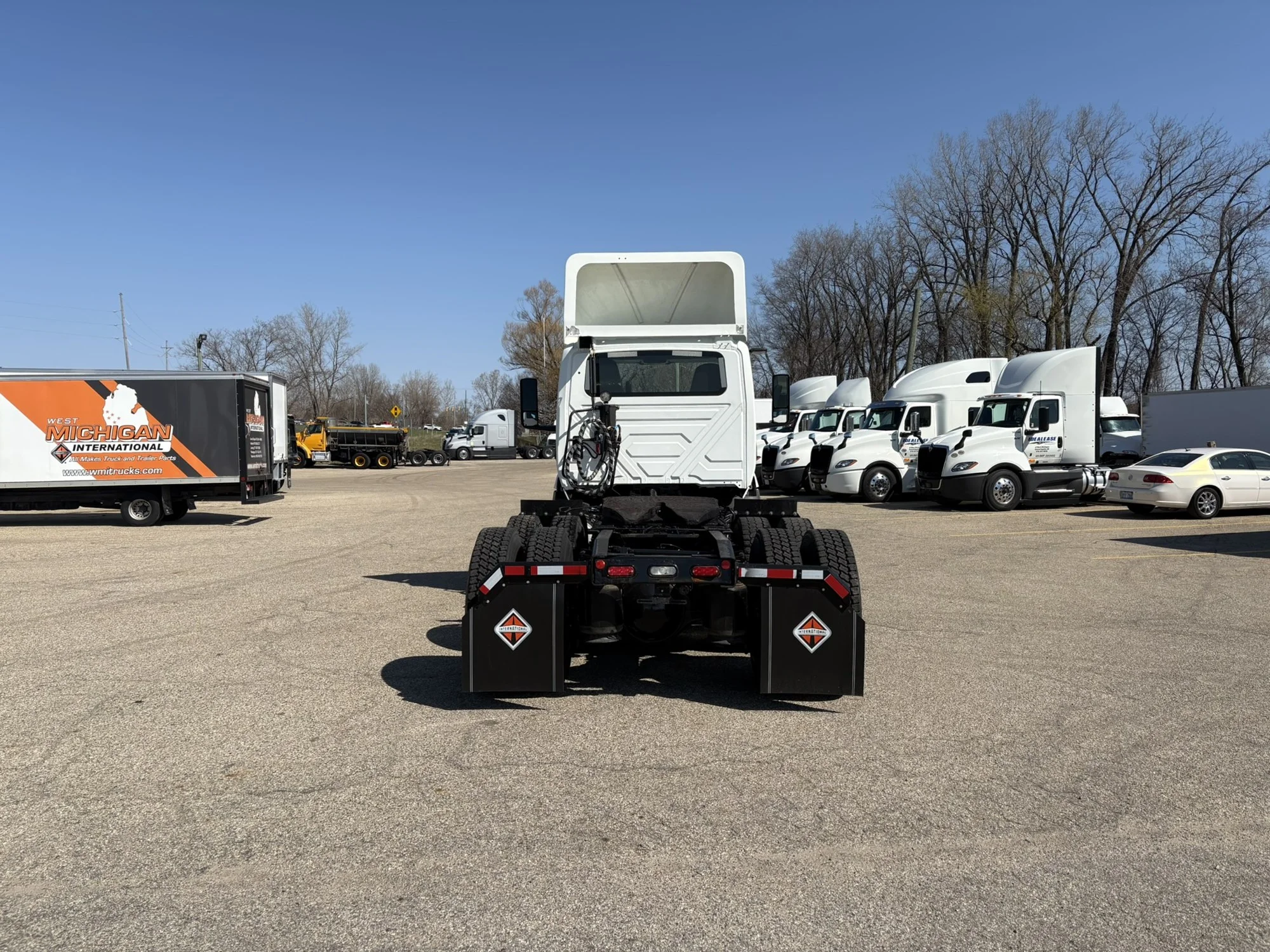 2020 International RH - image 5