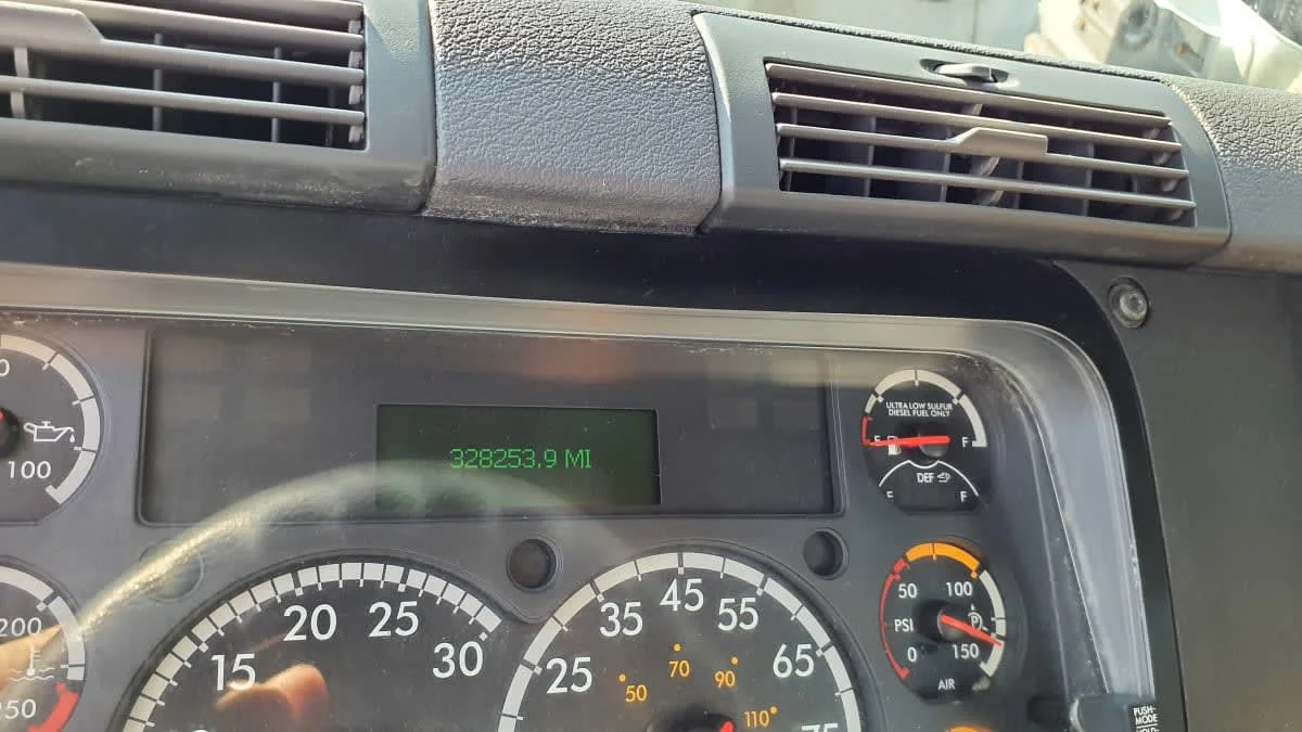 2019 Freightliner Cascadia in Norwood, MA — photo 9