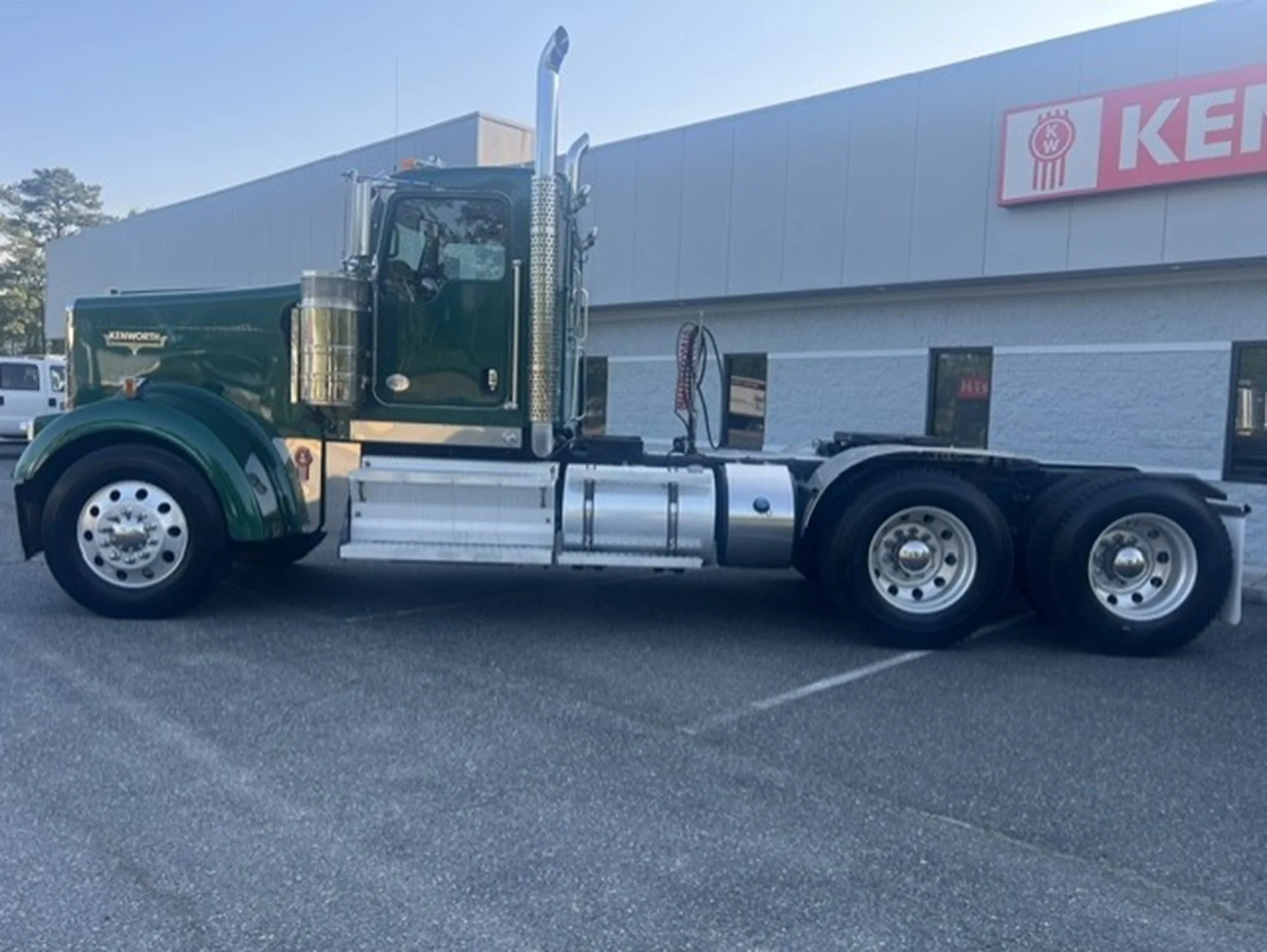 2014 Kenworth W900 - image 6