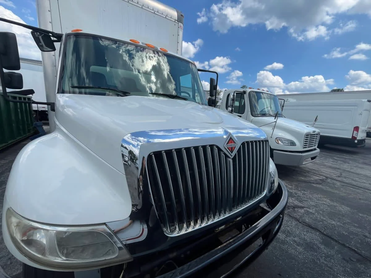 2018 International 4300 in Beltsville, MD — photo 2