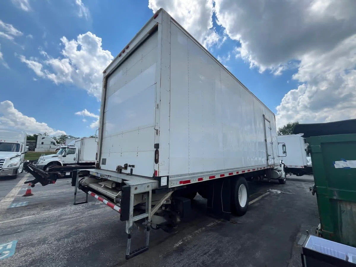 2018 International 4300 in Beltsville, MD — photo 4
