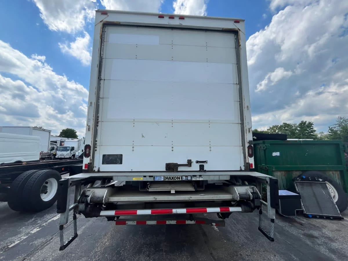 2018 International 4300 in Beltsville, MD — photo 5