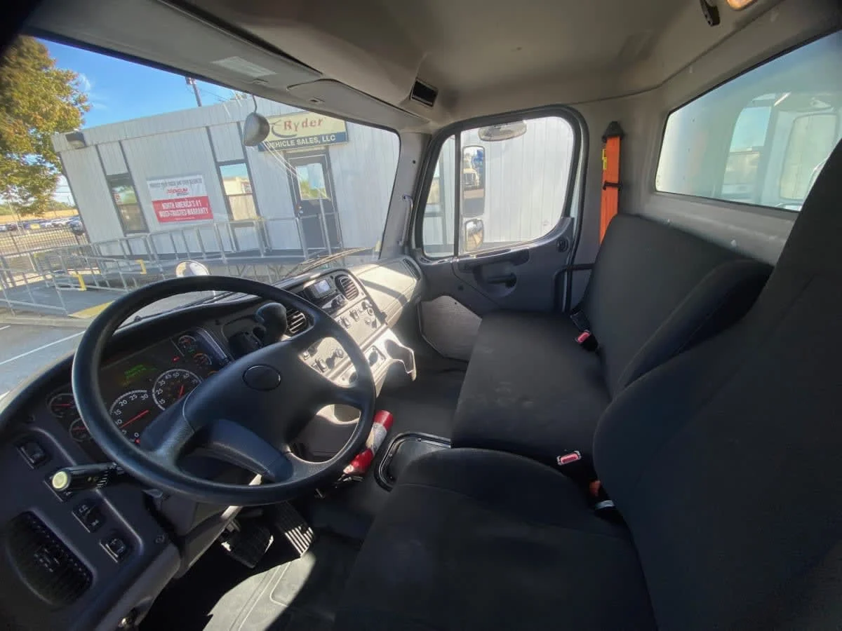 2021 Freightliner M2 106 in West Sacramento, CA — photo 7