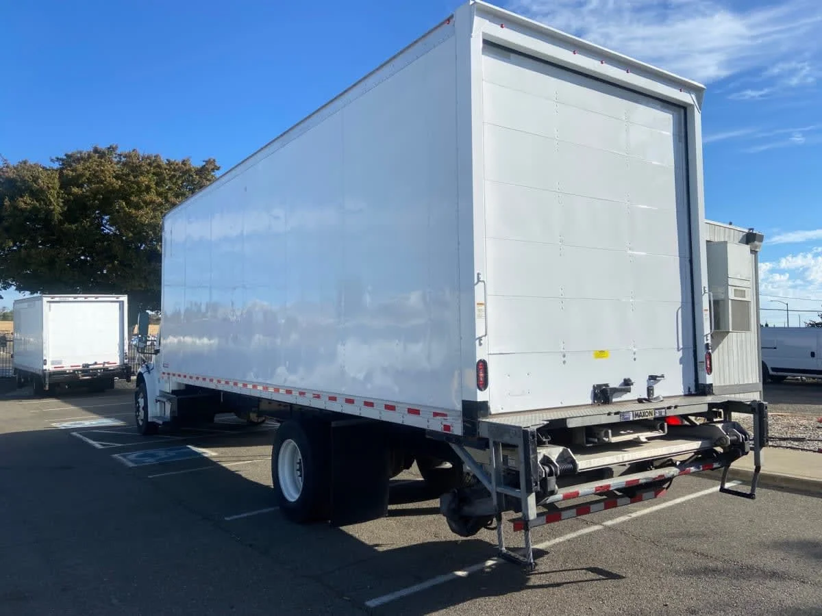 2021 Freightliner M2 106 in West Sacramento, CA — photo 6