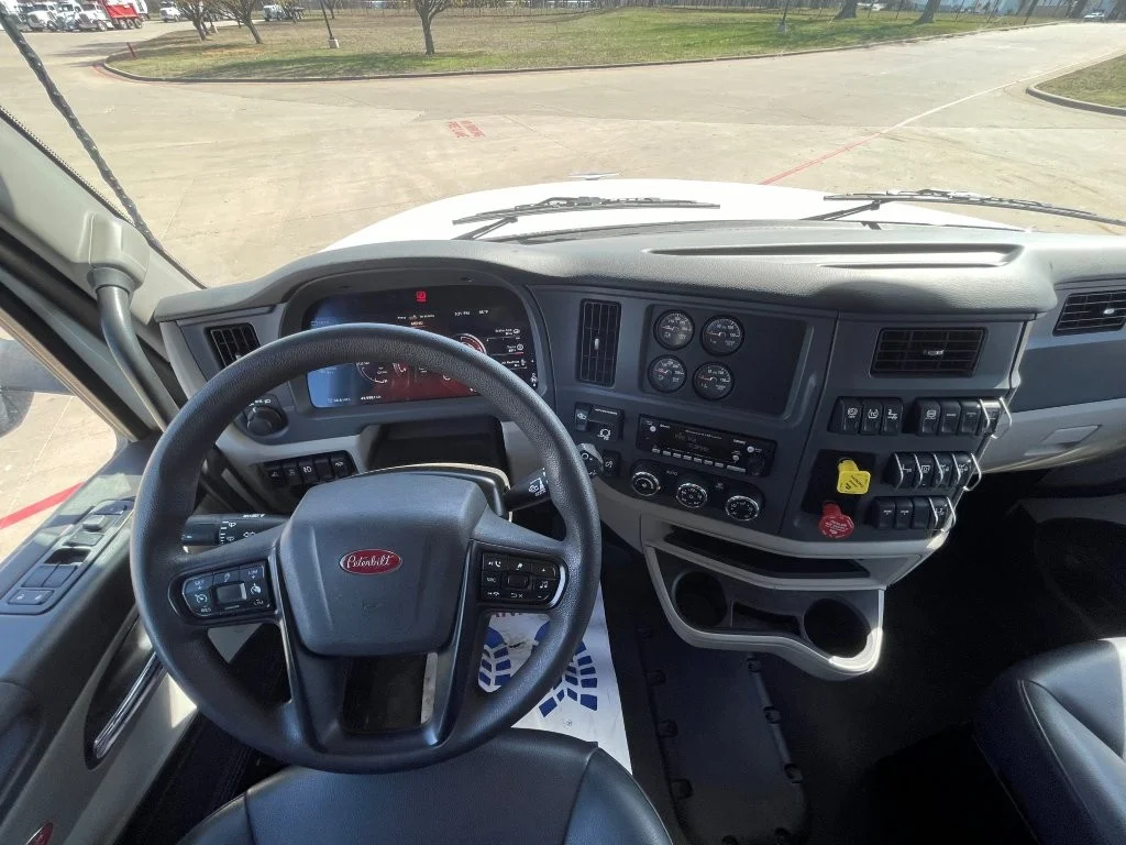 2025 Peterbilt 567 in Springfield, MO — photo 13