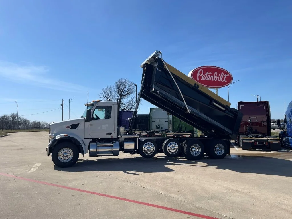 2025 Peterbilt 567 in Springfield, MO — photo 15