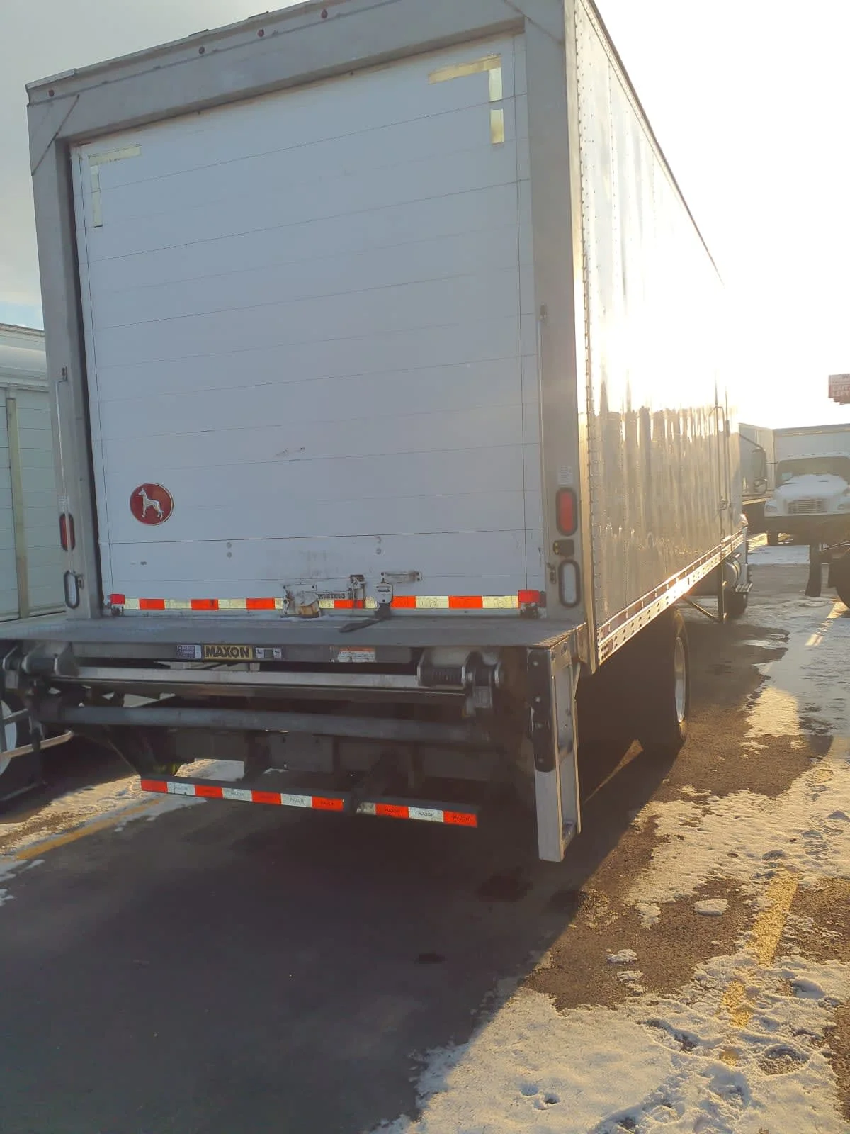 2019 International MV - image 4