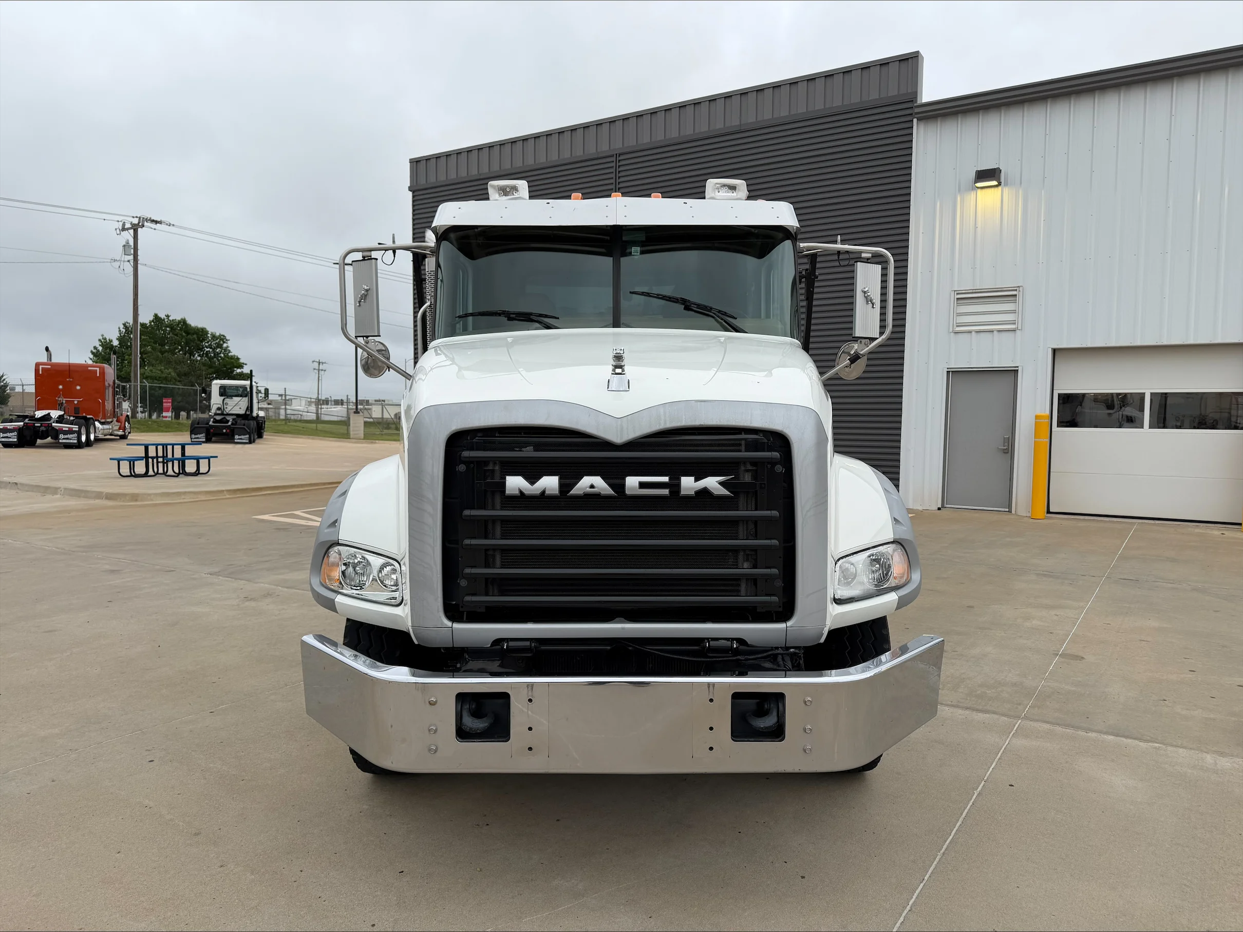 2016 Mack in Oklahoma City, OK — photo 2