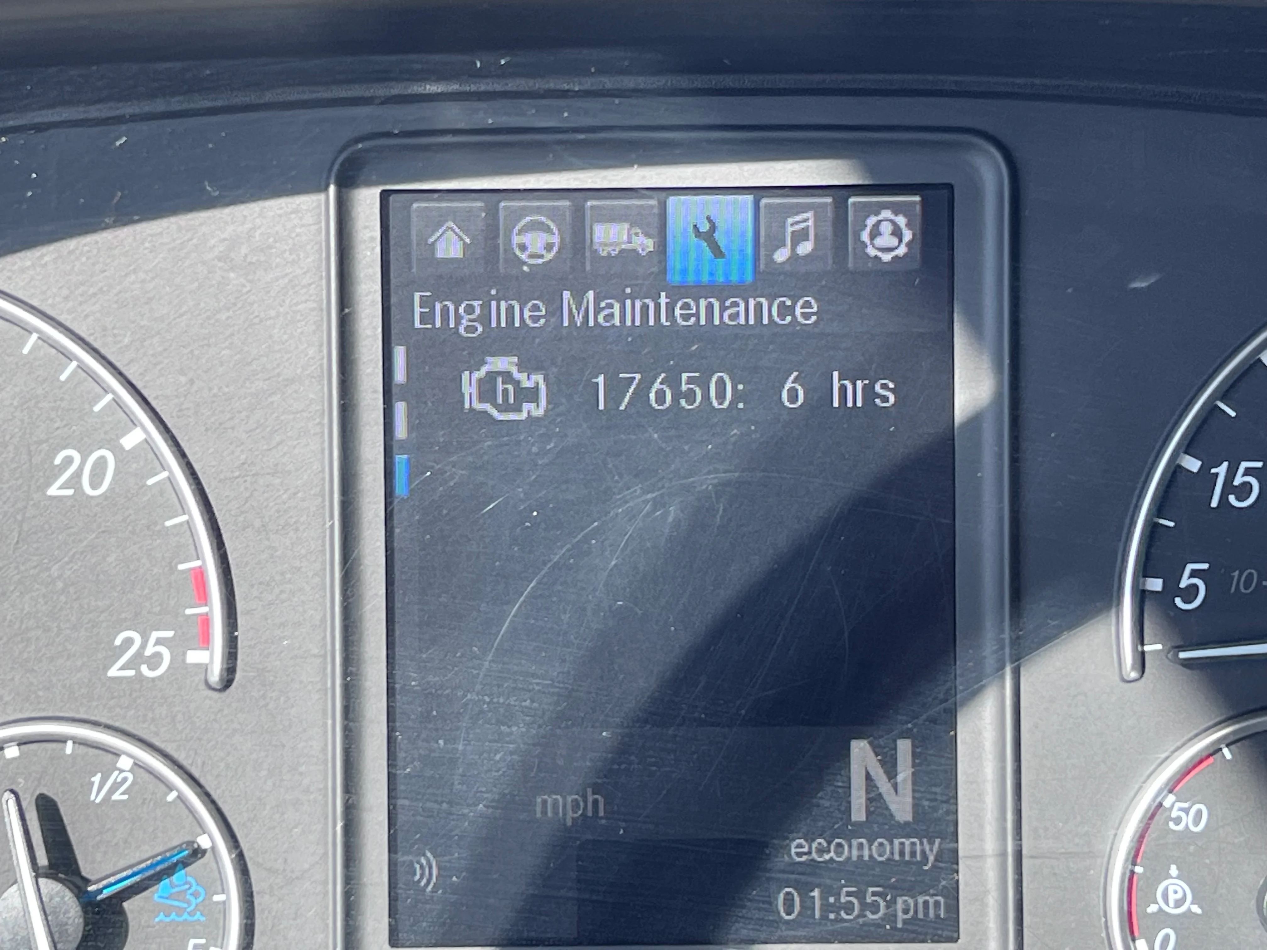 2021 Freightliner Cascadia in Nashville Isuzu, TN — photo 18