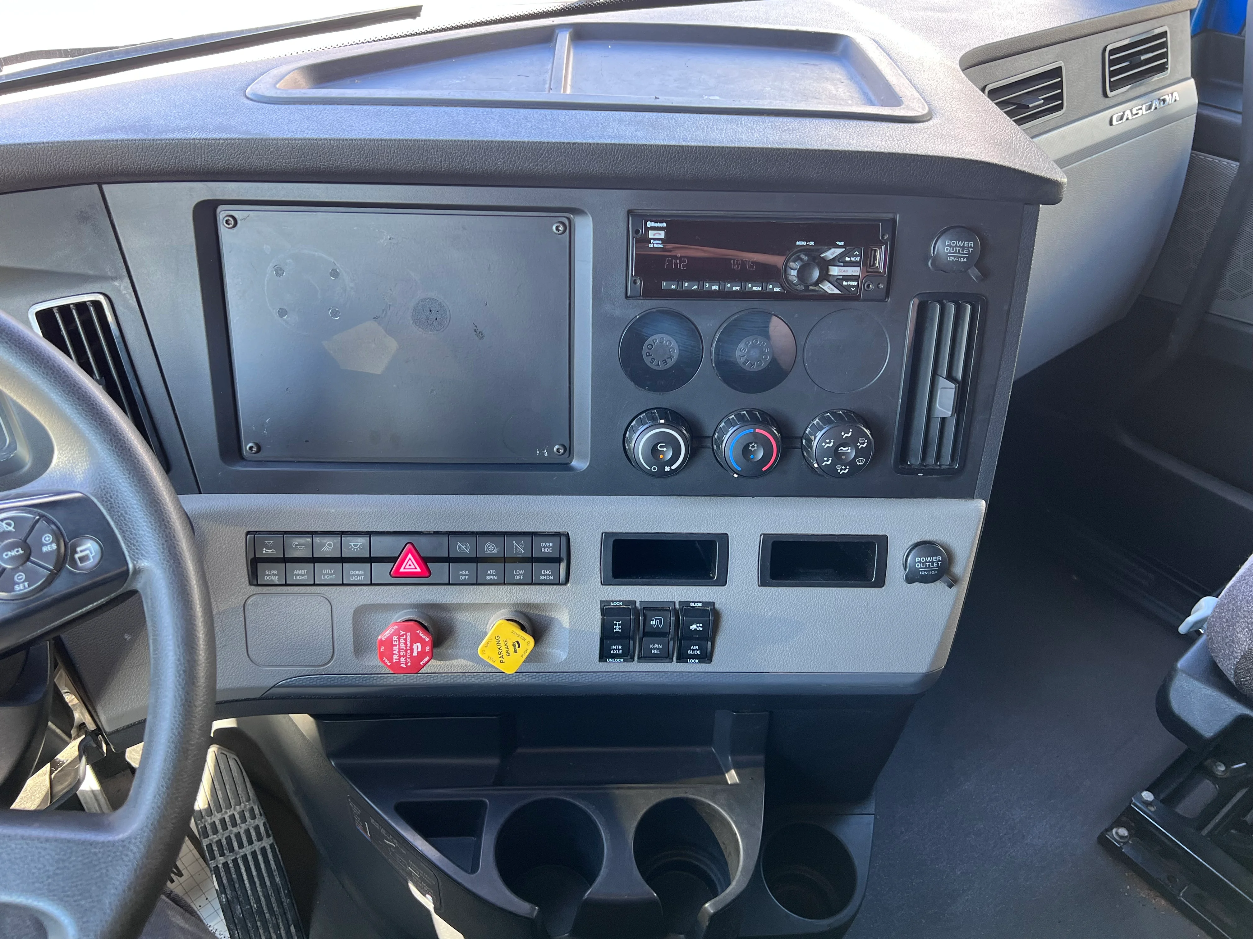 2021 Freightliner Cascadia in Nashville Isuzu, TN — photo 19