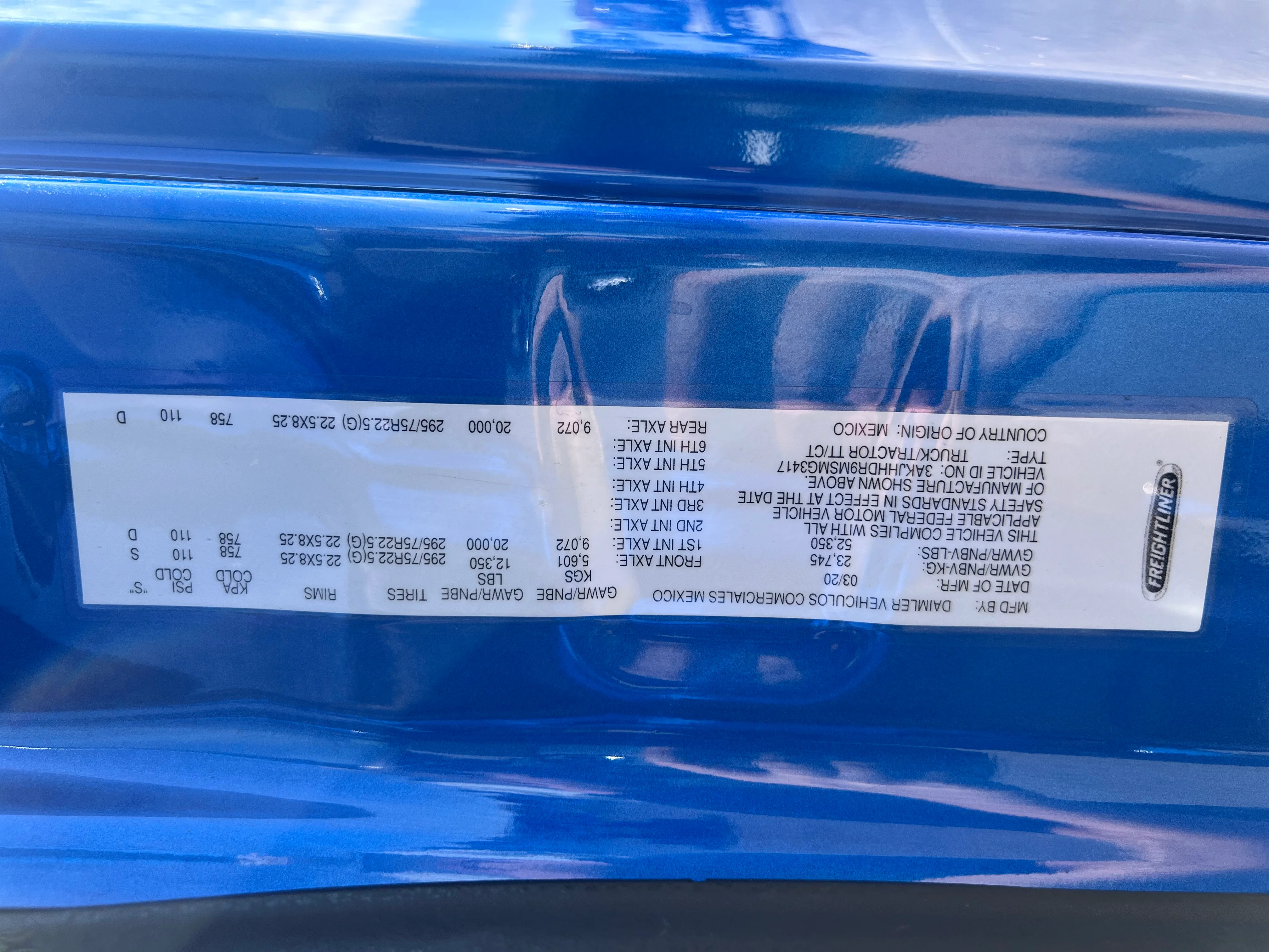 2021 Freightliner Cascadia in Nashville Isuzu, TN — photo 28
