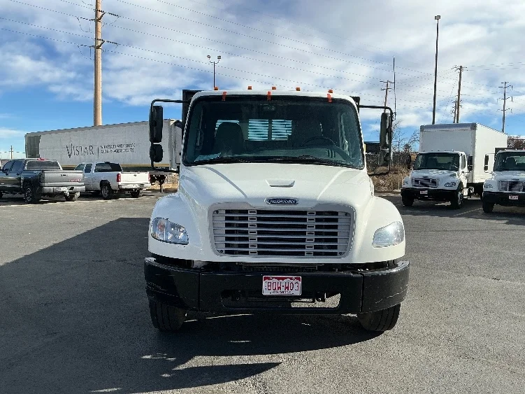 2022 Freightliner M2 106 - image 2