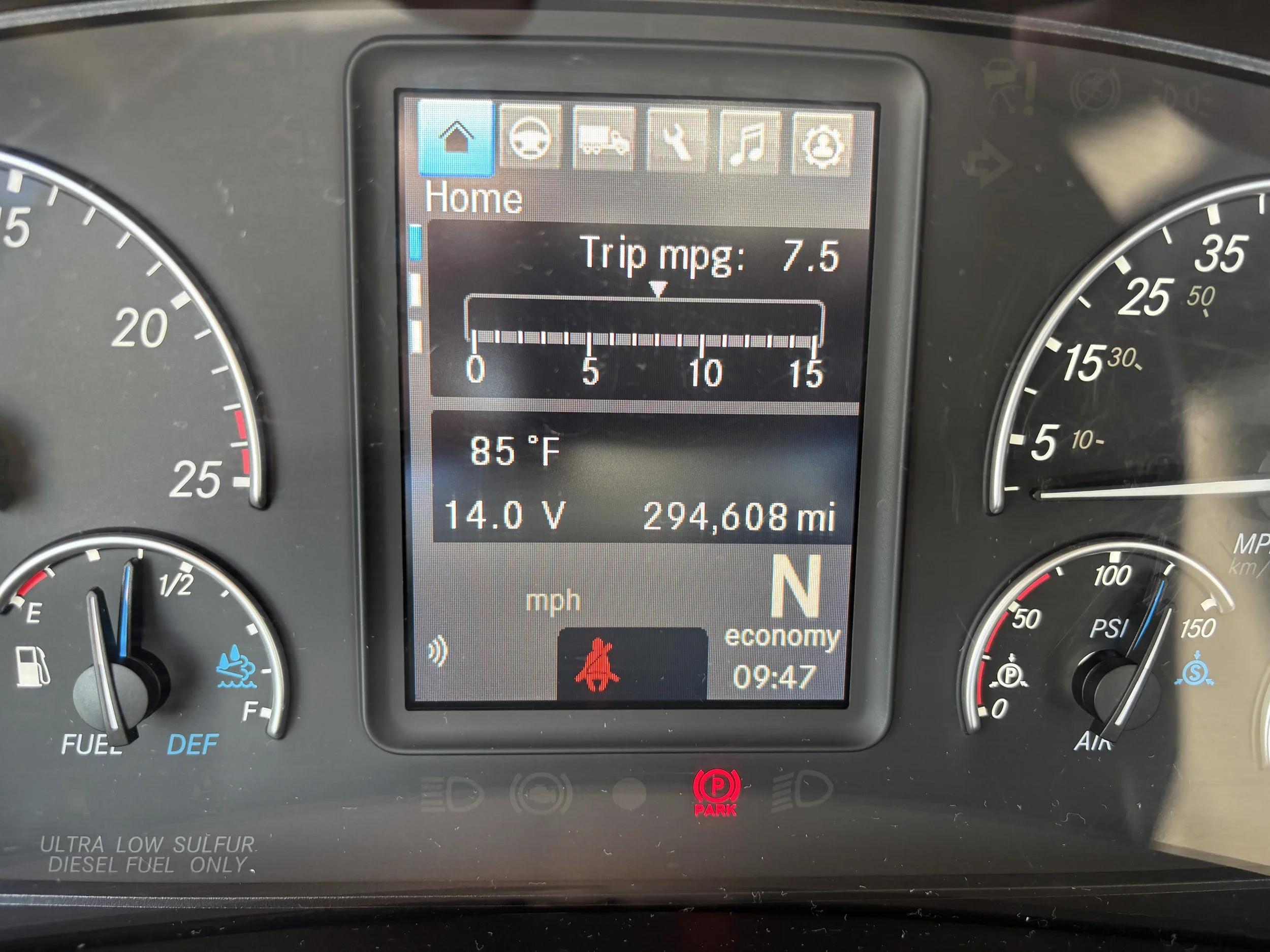 2023 Freightliner Cascadia — photo 2