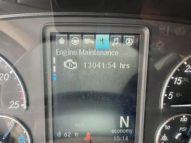 2022 Freightliner Cascadia - image 15