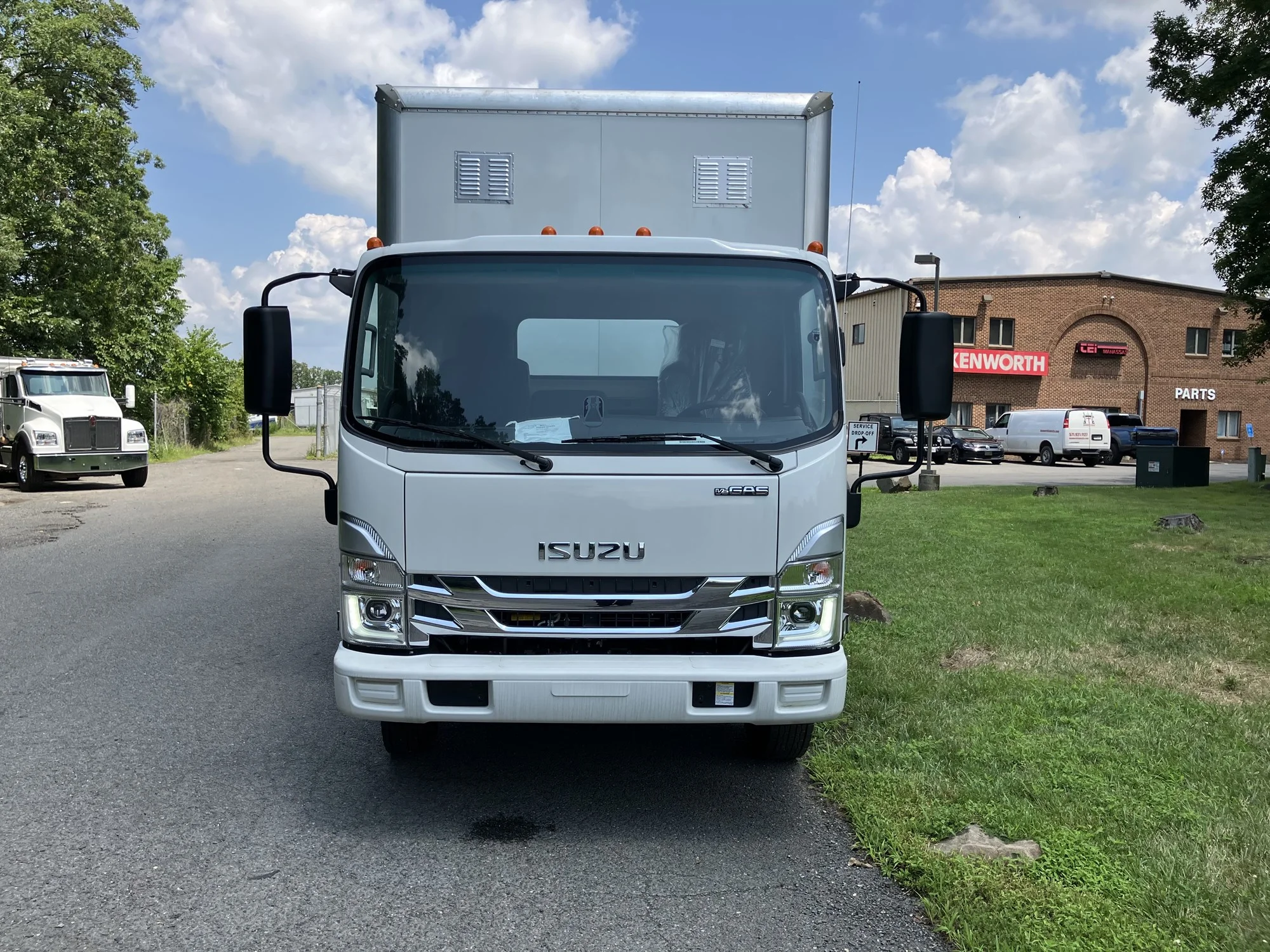 2024 Isuzu in Chesapeake, VA — photo 2