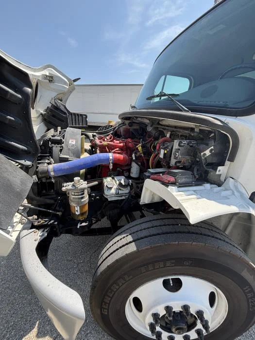 2022 Freightliner M2 106 — photo 18