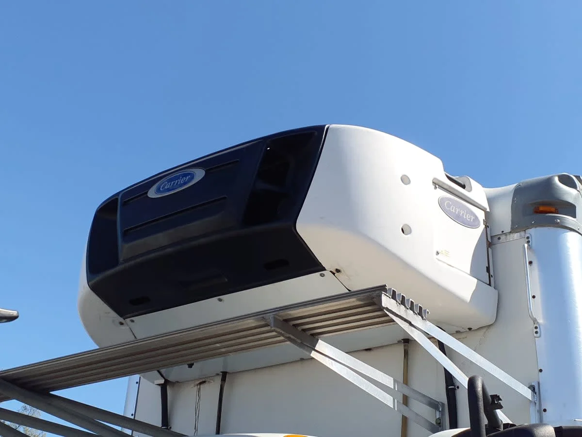 2018 International 4300 - image 7