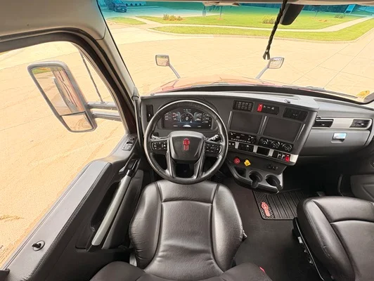 2023 Kenworth T680 in Cedar Rapids, IA — photo 16
