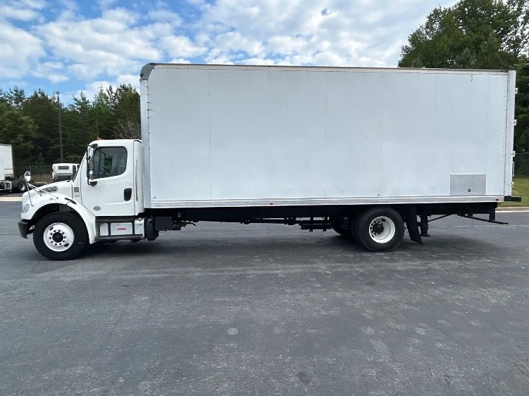 2019 Freightliner eM2 in Greensboro, NC — photo 4