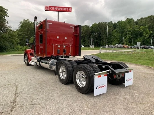 2027 Kenworth W990 in Knoxville, TN — photo 9