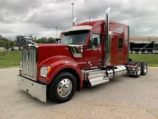 2027 Kenworth W990 in Knoxville, TN — photo 2