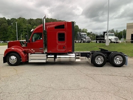 2027 Kenworth W990 in Knoxville, TN — photo 7