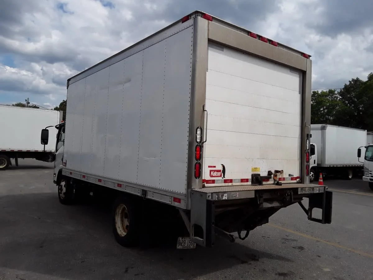 2017 Isuzu NQR - image 6