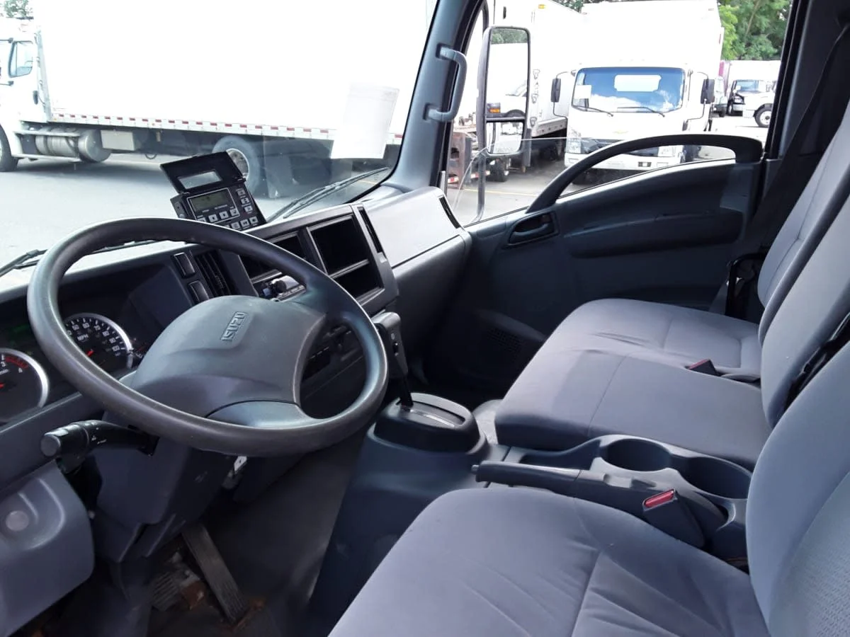 2017 Isuzu NQR - image 8