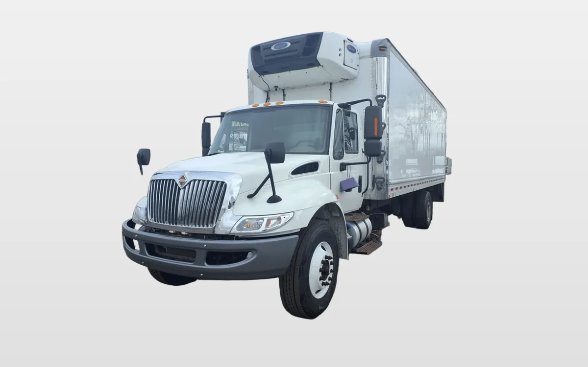 2017 International 4300 - image 1