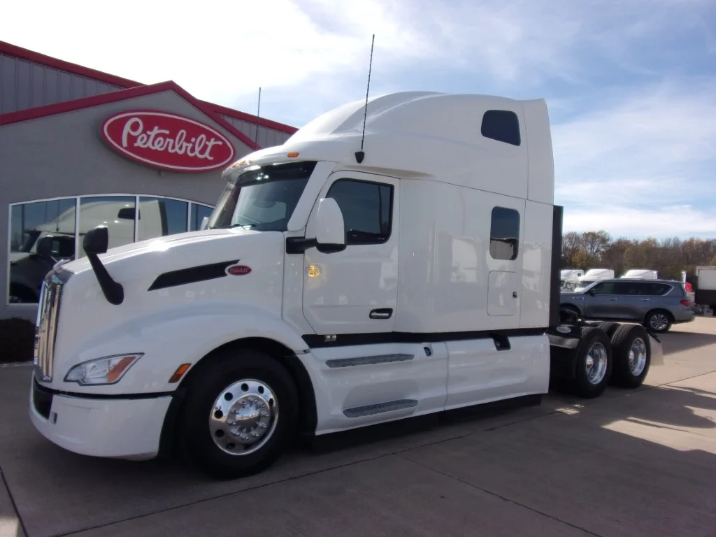 2023 Peterbilt 579 in Fort Smith, AR