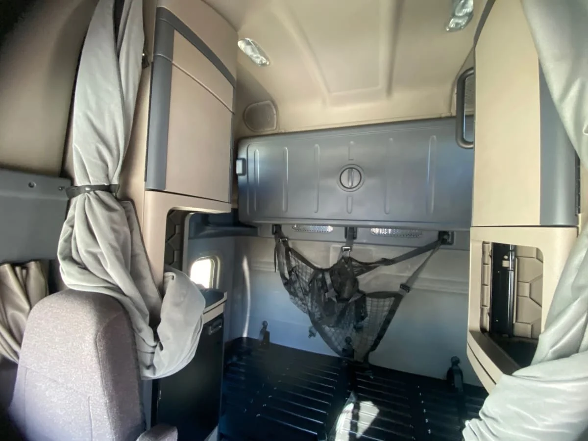2018 Freightliner Cascadia in West Sacramento, CA — photo 8
