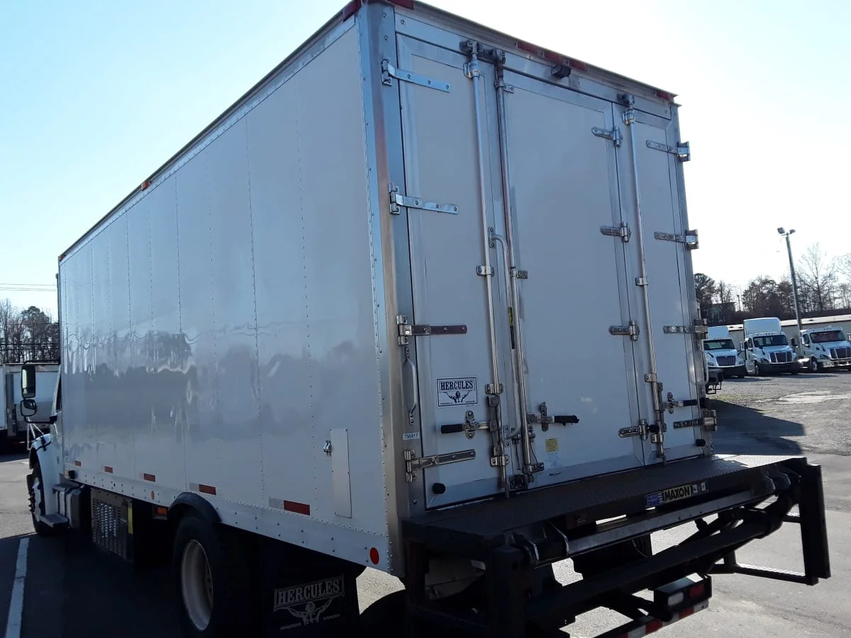 2018 Freightliner M2 106 - image 9