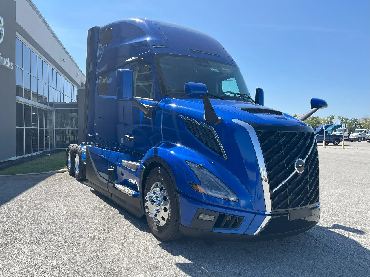 2026 Volvo VNL 860 in Pendleton, IN — photo 3