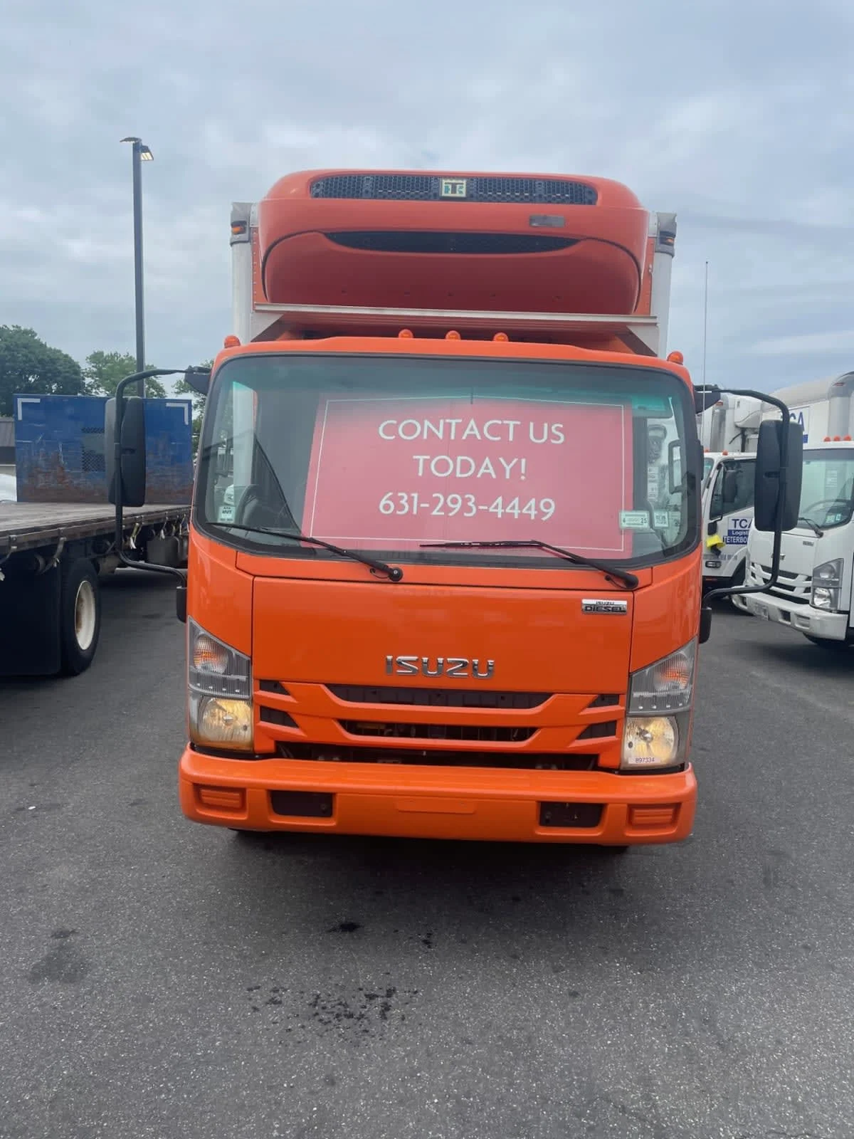 2019 Isuzu NQR in Farmingdale, NY — photo 2