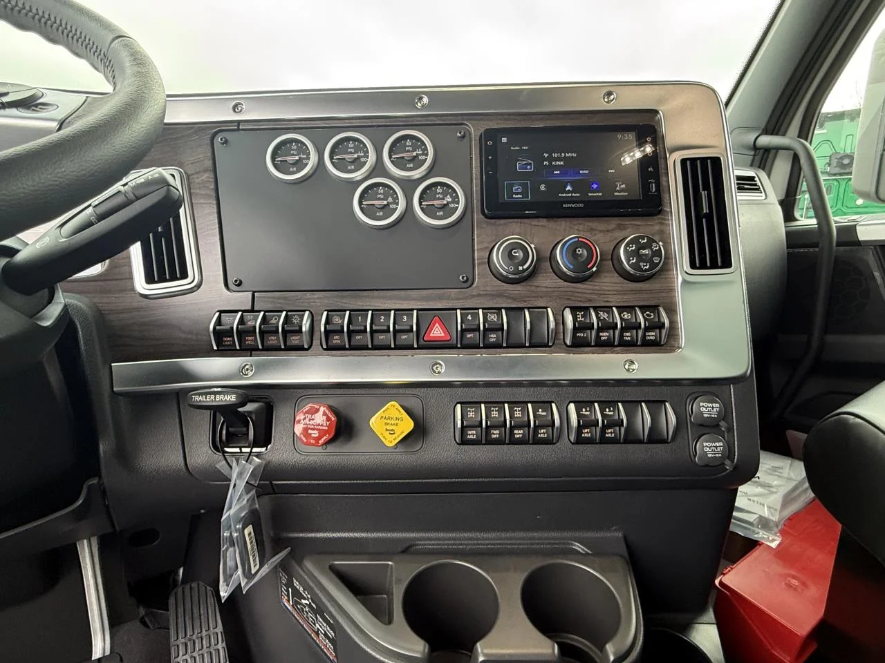 2025 Western Star 49X - image 10