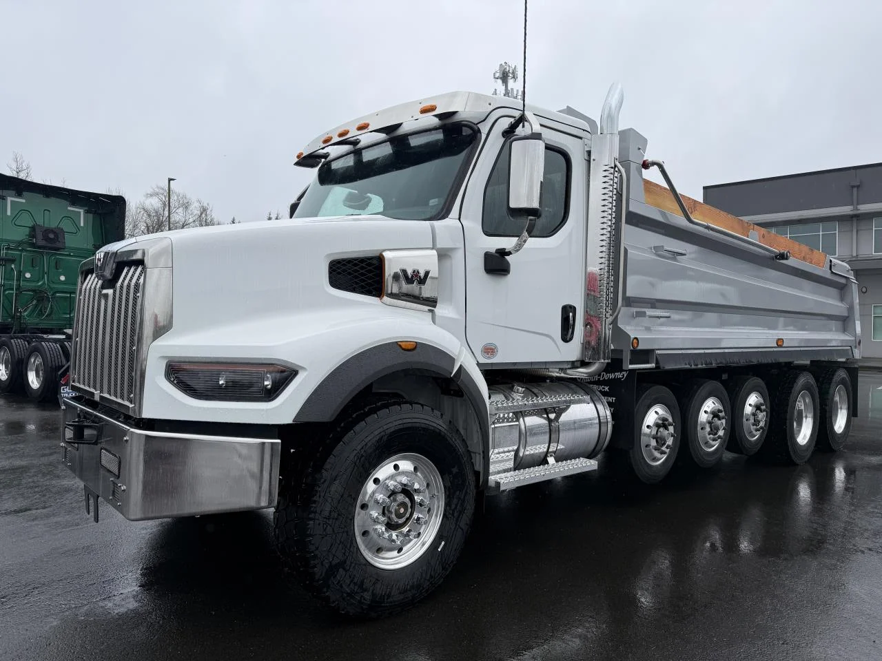 2025 Western Star 49X in Ridgefield, WA — photo 3